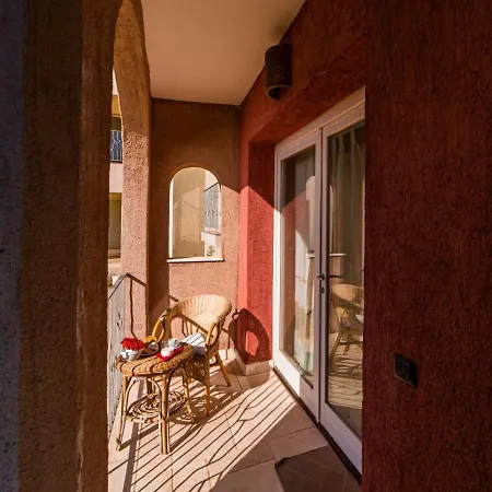 Murphy Holiday - Ester's House Appartement